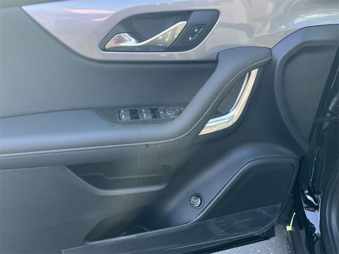 New 2025 Chevrolet Blazer LT w/ Convenience Package image 23