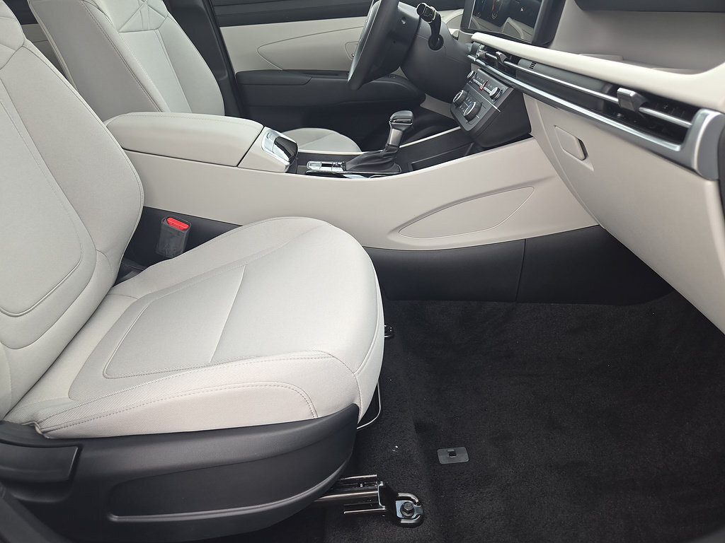 New 2026 Hyundai Tucson SE FWD image 14