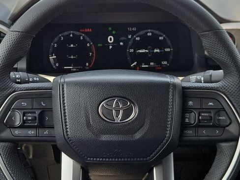 Certified 2026 Toyota Tacoma TRD Off-Road AWD/4WD image 22