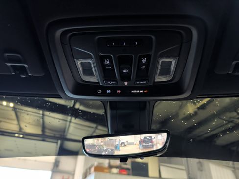 Used 2020 GMC Sierra 2500 Denali w/ Denali Ultimate Package image 10