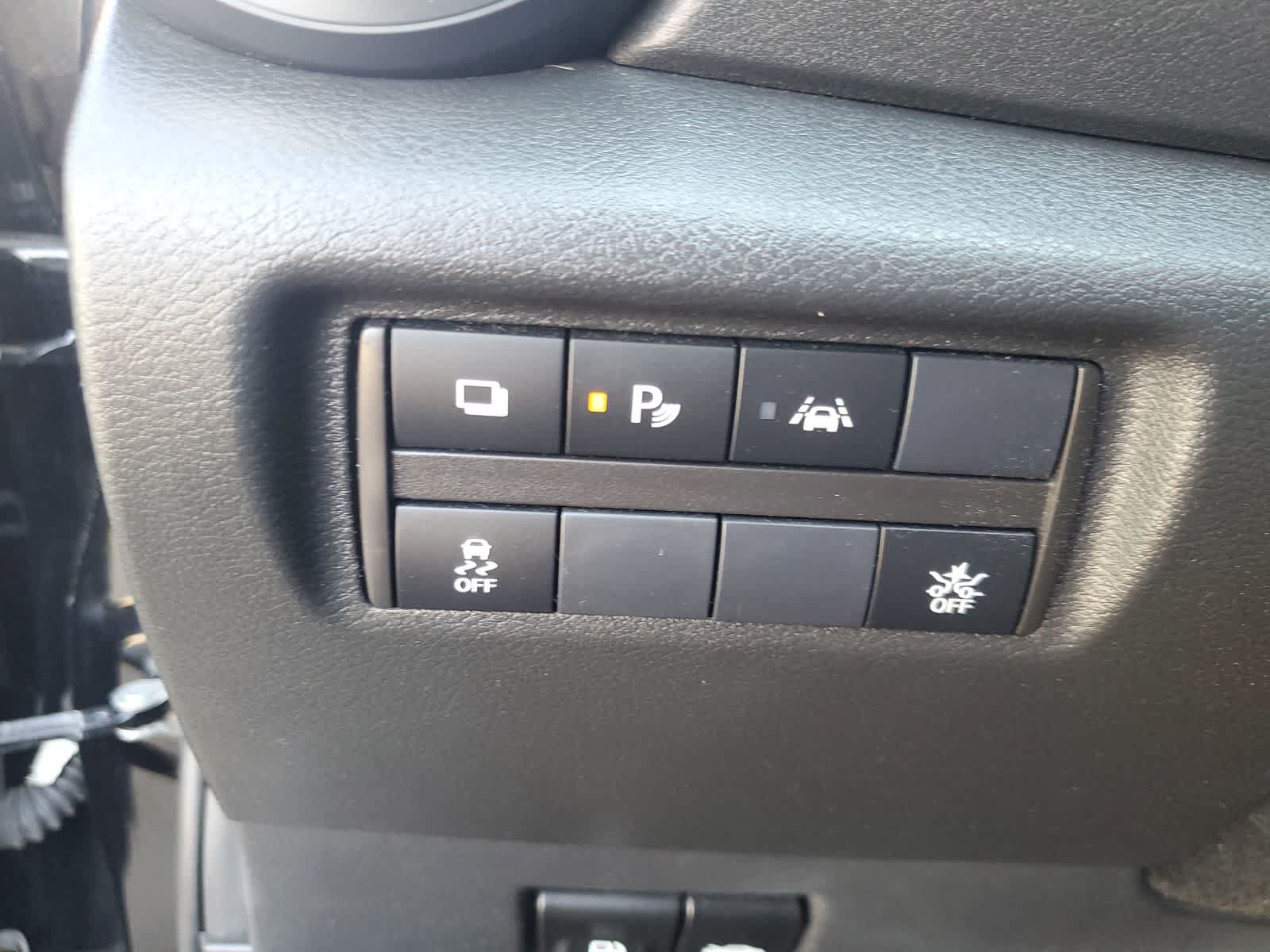Used 2025 Nissan Versa S FWD image 18