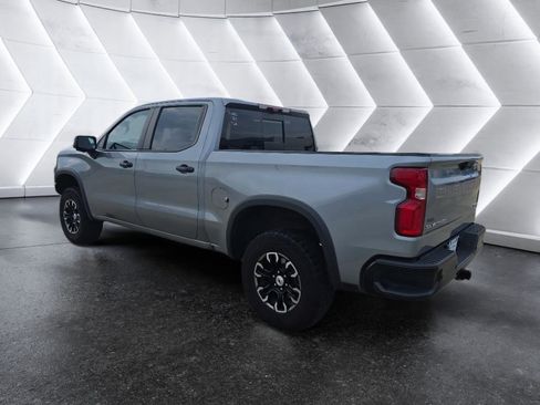 Used 2023 Chevrolet Silverado 1500 ZR2 w/ Technology Package image 7