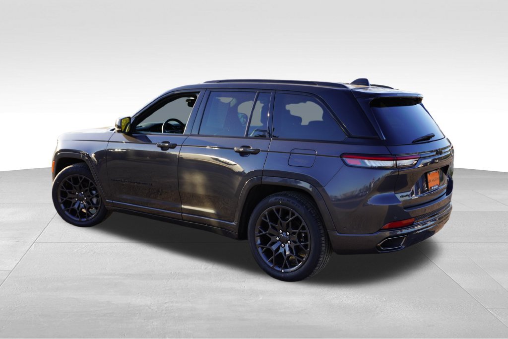 Certified 2025 Jeep Grand Cherokee Summit w/ Obsidian Package AWD/4WD image 9
