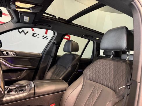 Used 2024 BMW X5 M60i AWD/4WD image 23