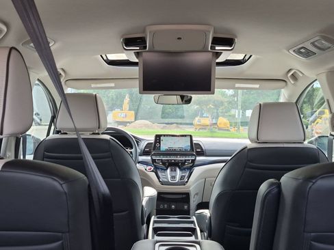 Used 2025 Honda Odyssey Elite image 37