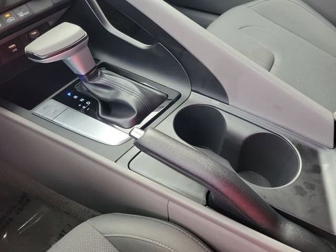 Certified 2023 Hyundai Elantra SE image 13
