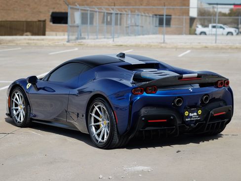 Used 2022 Ferrari SF90 Stradale image 6