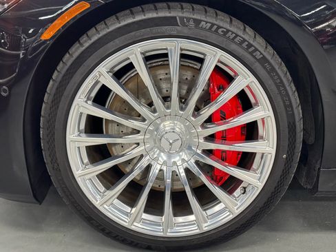 Used 2024 Mercedes-Benz S 63 AMG S w/ Carbon Fiber Exterior Package image 5