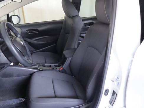 Used 2026 Toyota Corolla LE FWD image 7