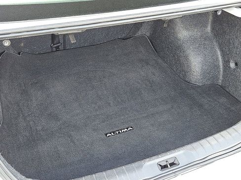 Used 2023 Nissan Altima 2.5 SV image 12