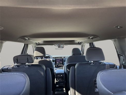 New 2025 Jeep Grand Cherokee L Laredo w/ Luxury Tech Group I image 11