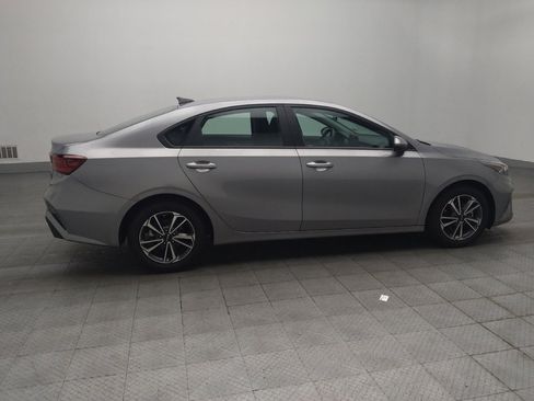 Used 2024 Kia Forte LXS w/ LXS Technology Package FWD image 10
