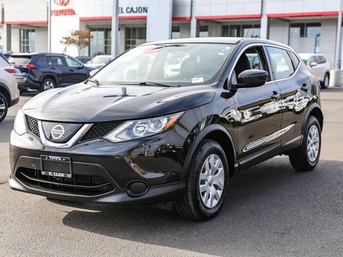 Used 2019 Nissan Rogue Sport S FWD image 17