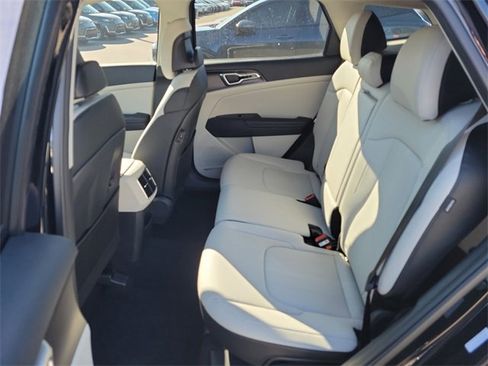 New 2026 Kia Sportage EX image 16