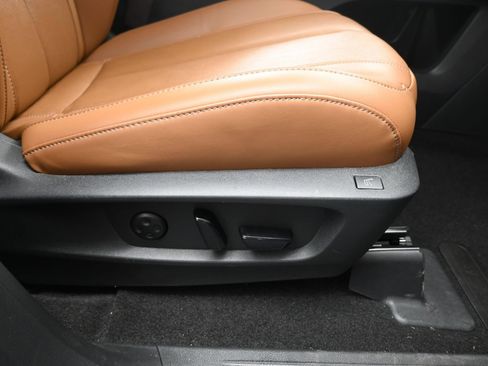 Used 2025 INFINITI QX60 Sensory AWD/4WD image 16