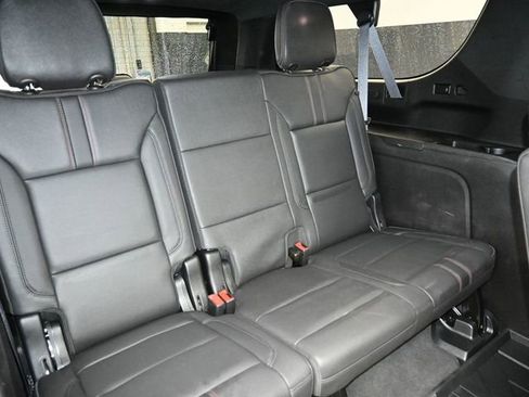 Used 2023 Chevrolet Suburban RST w/ Sport Performance Package image 44