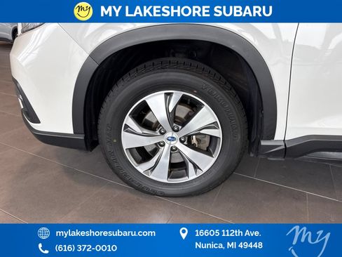 Used 2021 Subaru Ascent Premium w/ Convenience Package AWD/4WD image 30