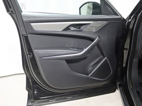 Used 2024 Jaguar F-PACE R-Dynamic S image 31