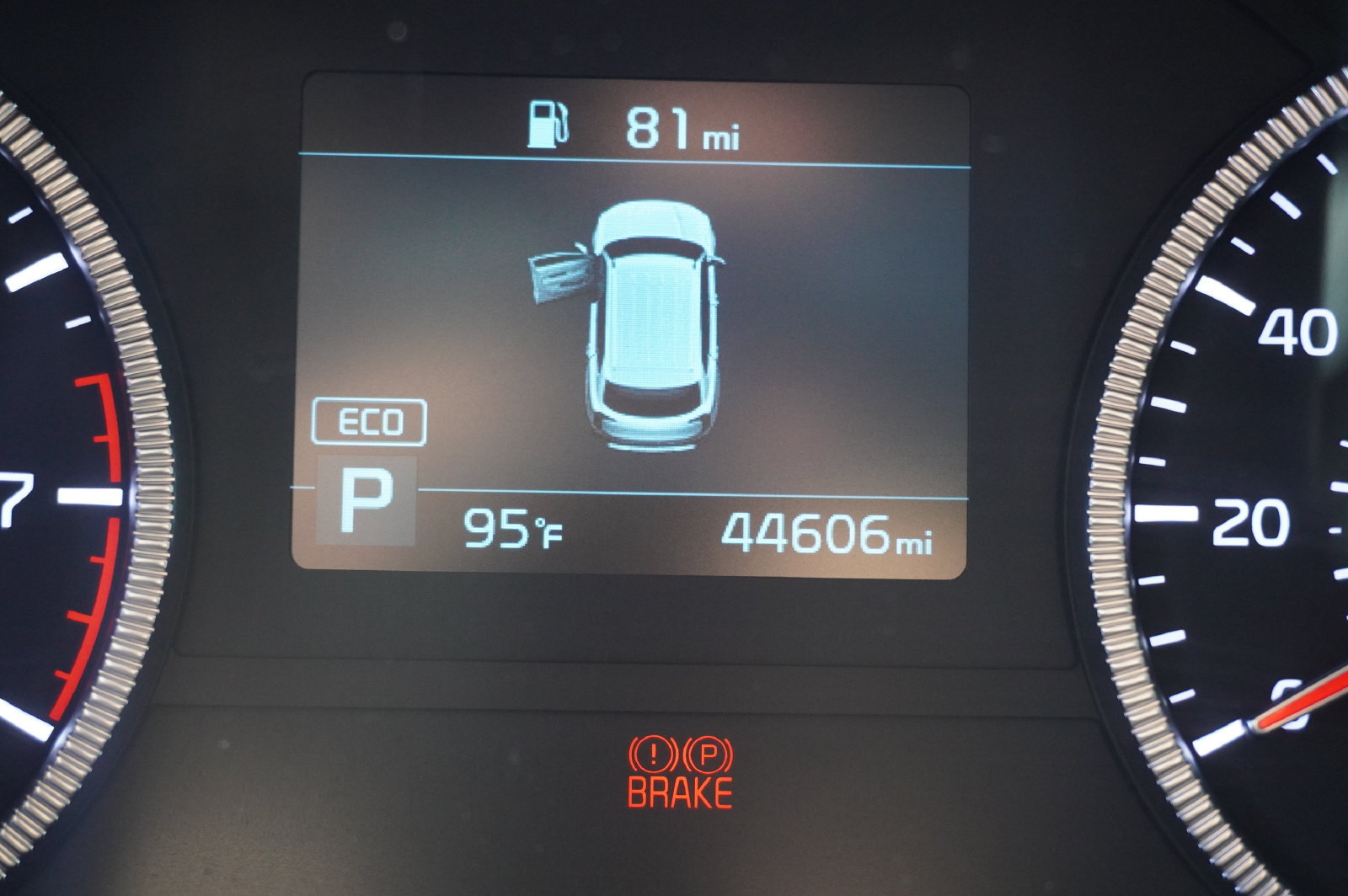 Used 2022 Kia Telluride EX w/ EX Premium Package FWD image 3