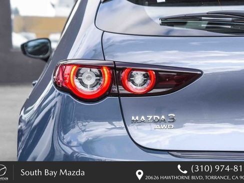 New 2026 MAZDA MAZDA3 Hatchback w/Premium Plus Pkg image 9