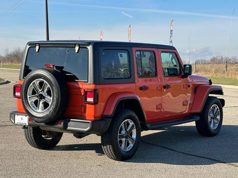 Used 2018 Jeep Wrangler Unlimited Sahara image 6