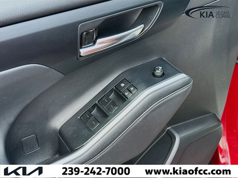 Used 2022 Toyota Highlander XLE image 24