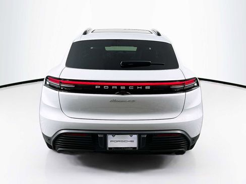 Certified 2025 Porsche Macan 4S Electric image 10