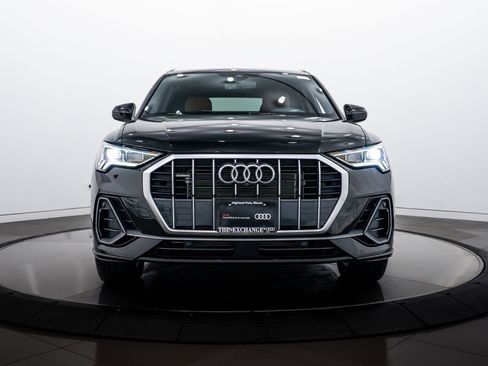 Certified 2025 Audi Q3 2.0T Premium Plus w/ Premium Plus Package image 24