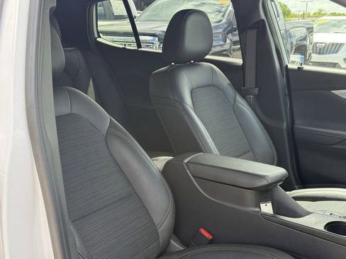Used 2025 Buick Envista Preferred w/ Convenience I Package FWD image 19