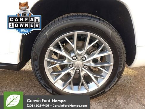 Used 2022 Jeep Grand Cherokee L Summit w/ Luxury Tech Group V image 30