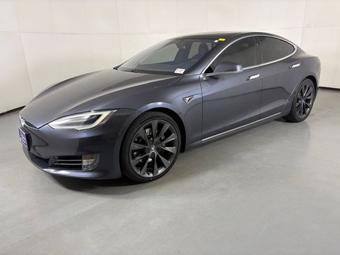 Used 2020 Tesla Model S Long Range Plus AWD/4WD image 4