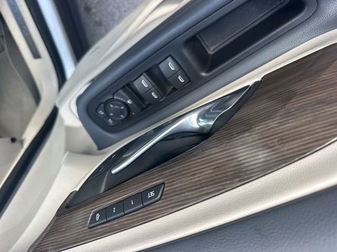 Used 2022 GMC Terrain Denali image 17