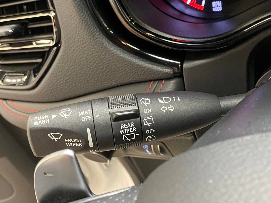 Used 2024 Dodge Durango R/T RWD image 21