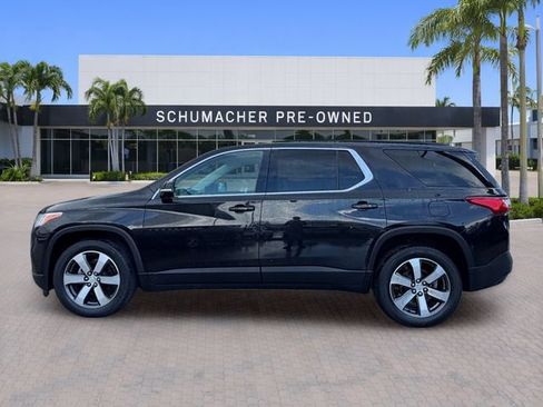 Used 2020 Chevrolet Traverse LT w/ LT Premium Package AWD/4WD image 4
