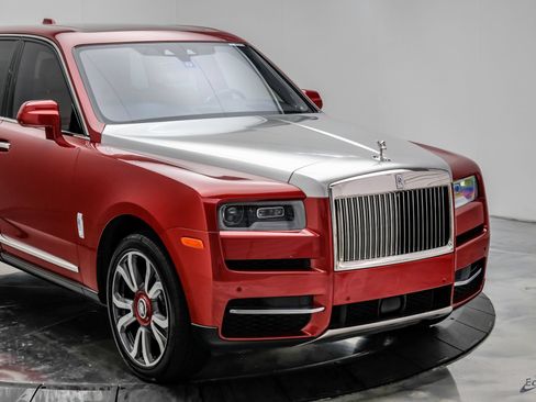Used 2019 Rolls-Royce Cullinan AWD/4WD image 31