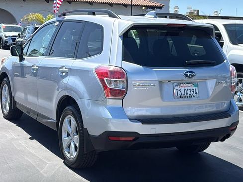 Used 2016 Subaru Forester 2.5i Limited AWD/4WD image 4