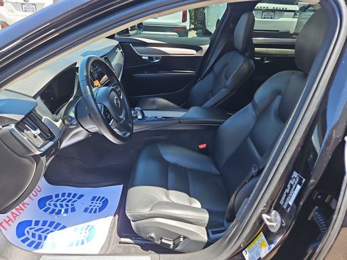 Used 2023 Volvo S90 B6 Plus AWD/4WD image 10