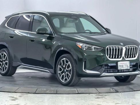 Used 2025 BMW X1 xDrive28i w/ Premium Package image 9