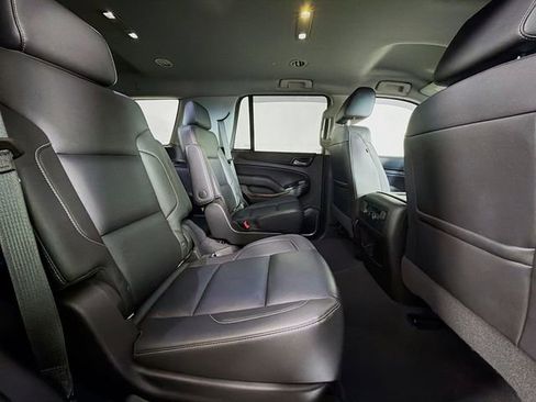 Used 2019 Chevrolet Tahoe LT w/ Luxury Package AWD/4WD image 35