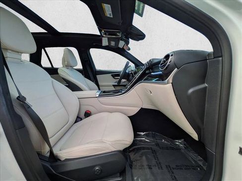 Used 2026 Mercedes-Benz GLC 300 4MATIC image 21