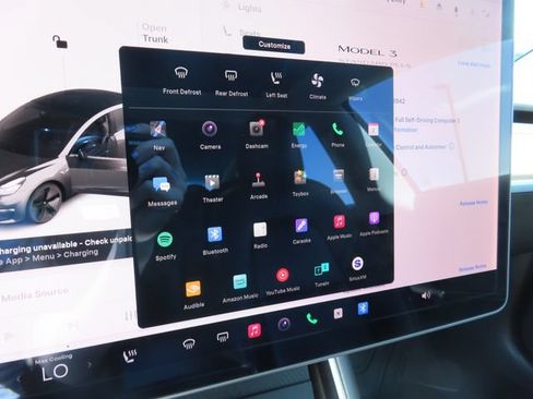 Used 2020 Tesla Model 3 Standard Range Plus RWD image 19