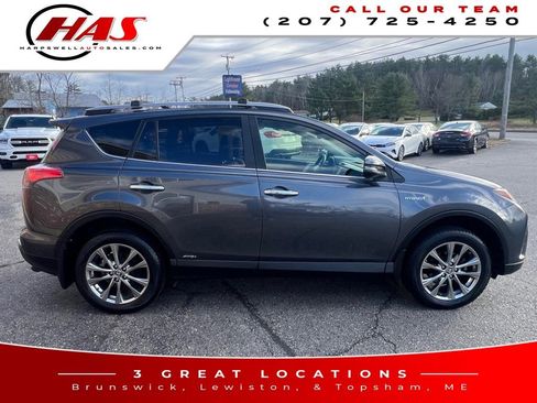 Used 2017 Toyota RAV4 Limited image 7