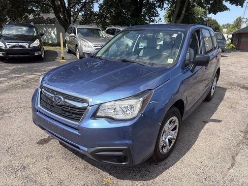 Used 2017 Subaru Forester 2.5i AWD/4WD image 13