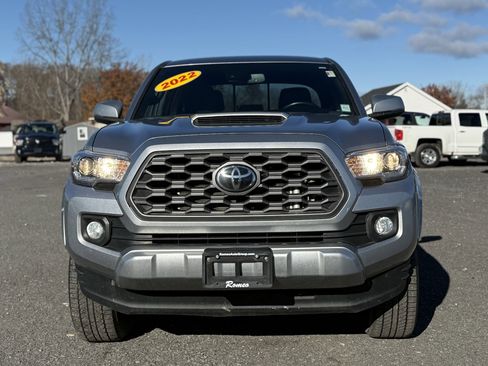 Used 2022 Toyota Tacoma TRD Sport image 14