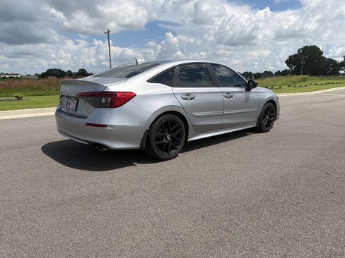 Used 2022 Honda Civic Sport image 5