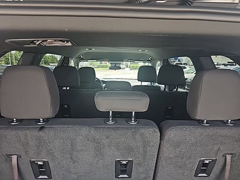 Certified 2025 GMC Acadia Elevation image 8