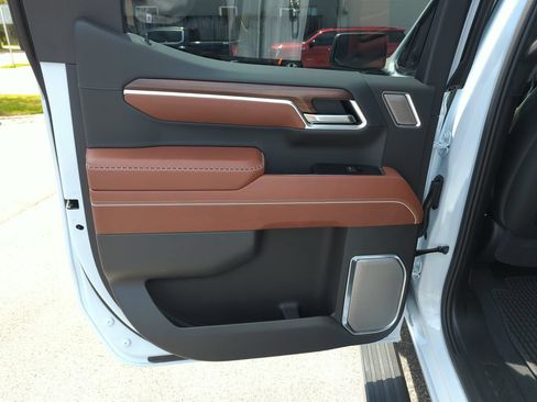 Certified 2026 GMC Sierra 1500 Denali Ultimate AWD/4WD image 28