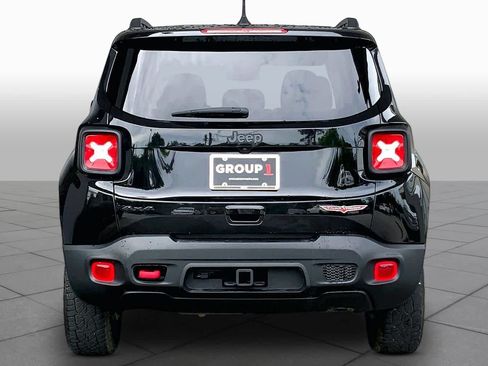 Used 2023 Jeep Renegade Trailhawk w/ Sun/Sound Group AWD/4WD image 5