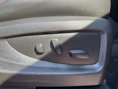 Used 2018 GMC Sierra 1500 SLT w/ Texas SLT Premium Package image 29