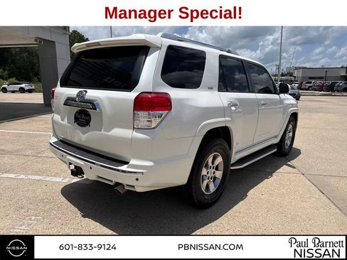 Used 2011 Toyota 4Runner SR5 RWD image 4